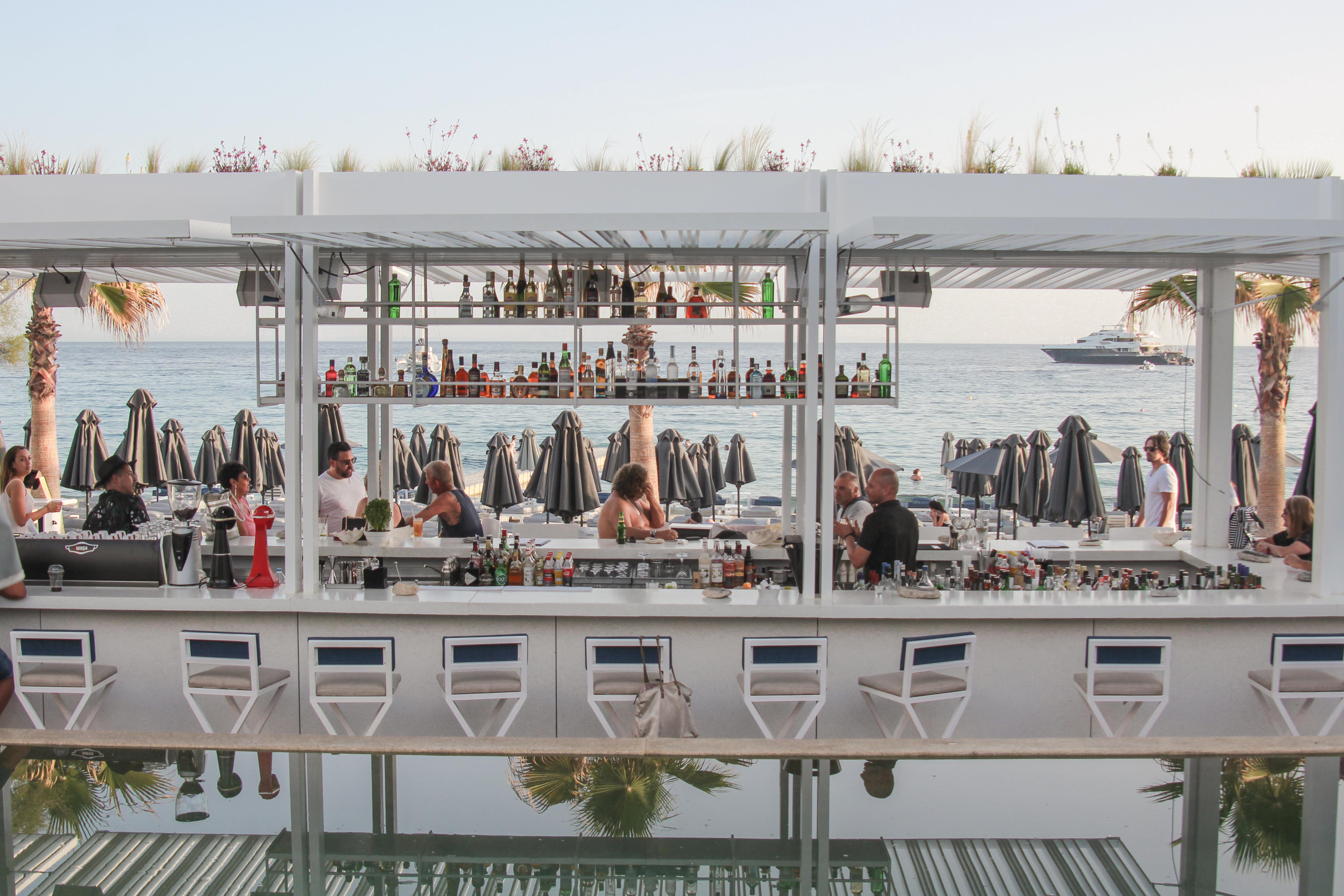 פלאטיס יאלוס Mykonos Dove Beachfront Hotel מראה חיצוני תמונה