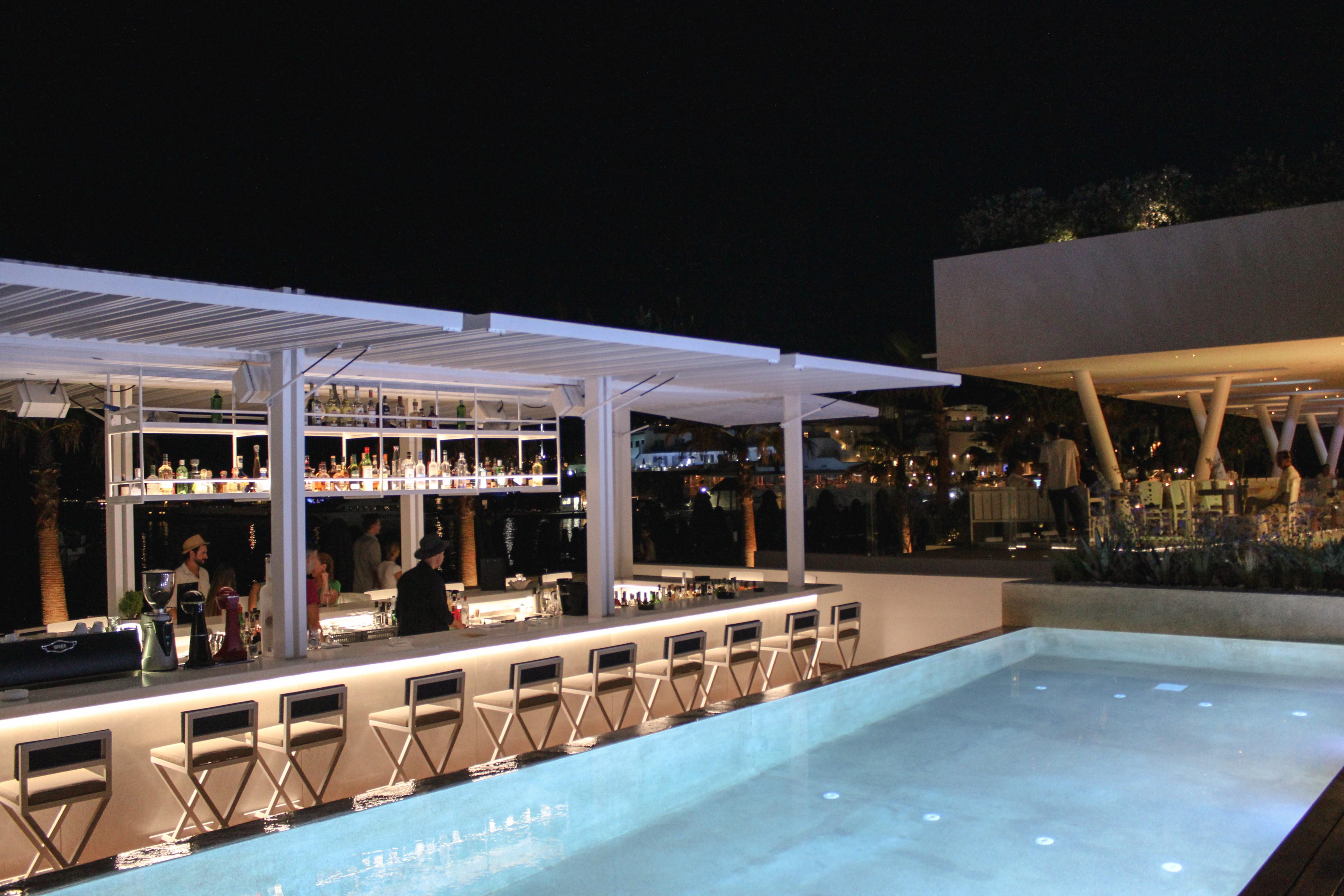פלאטיס יאלוס Mykonos Dove Beachfront Hotel מראה חיצוני תמונה